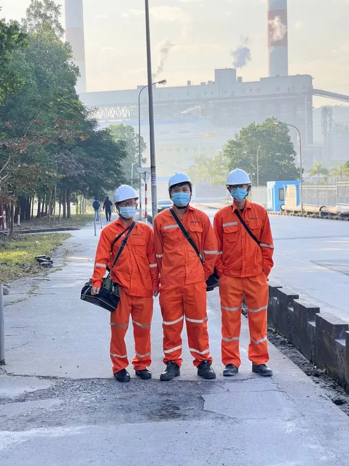Đội ngũ kỹ thuật SGCo khảo sát thực hiện phân loại lao động tại hiện trường
